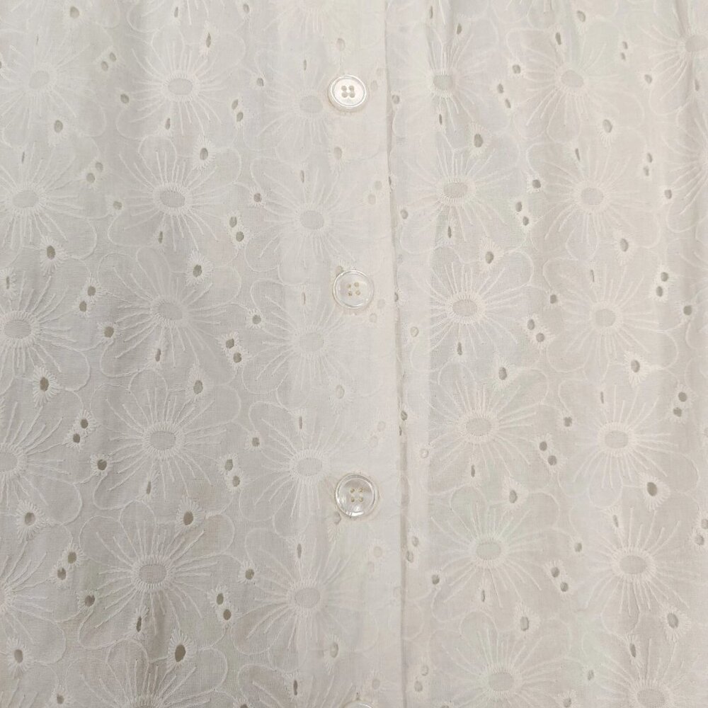 NEW FRNCH Petra Skirt White Floral Cotton Eyelet Belt Accent Button Front Small - Picture 5 of 11